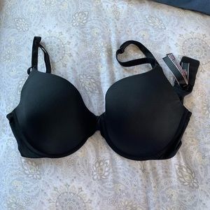 Black lightly lined Demi bra from VS (34DD)